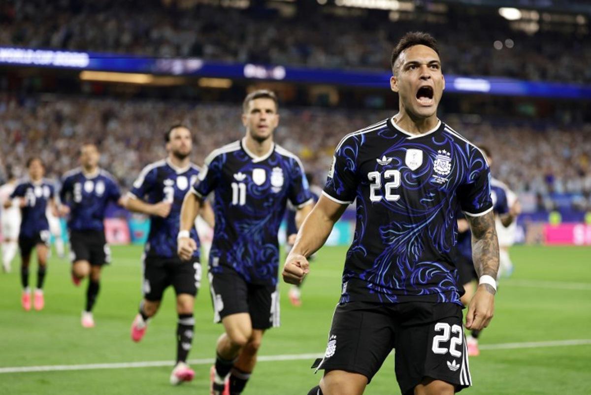 Argentina's forward #22 Lautaro Martinez celebrates scoring a penalty kick and his team's second goal during the 2026 World Cup Group J football match between Jordan and Argentina at the Dallas Stadium in Arlington on June 27, 2026.   Aric Becker / AFP