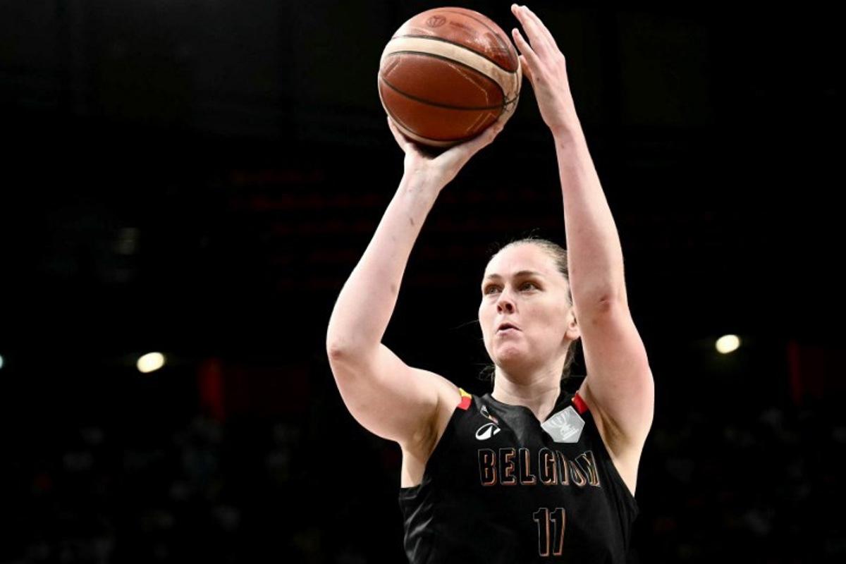 Belgium's power forward Emma Meesseman shoots the ball during the FIBA Women's EuroBasket 2025 final match between Spain and Belgium at the Peace and Friendship Stadium in Athens on June 29, 2025.  Angelos Tzortzinis / AFP