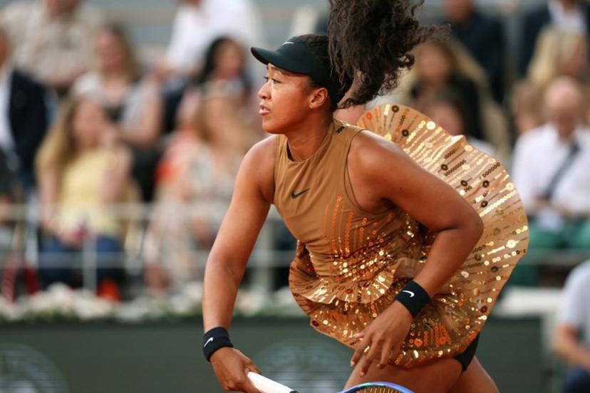 Japan's Naomi Osaka serves to Belarus' Aryna Sabalenka during their women's singles match on day 9 of the French Open tennis tournament on Court Philippe-Chatrier at the Roland-Garros Complex in Paris on June 1, 2026.  Alain JOCARD / AFP
