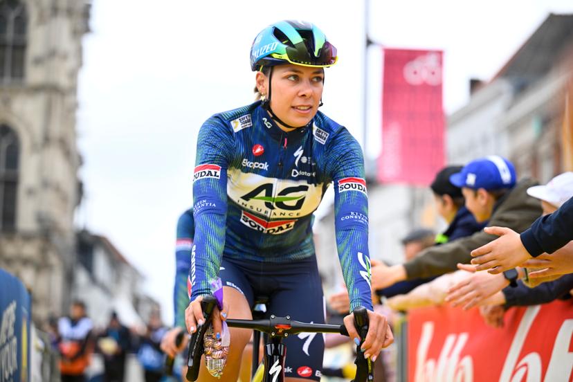 Belgian Shari Bossuyt of AG Insurance-Soudal Team pictured at the start of the women's race of the 'Ronde van Vlaanderen/ Tour des Flandres/ Tour of Flanders' UCI WorldTour one day cycling race, 164,1 km with start and finish in Oudenaarde, Sunday 05 April 2026. BELGA PHOTO JASPER JACOBS