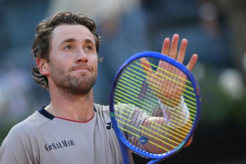 Norway's Casper Ruud celebrates after winning the semi-final against Italy's Luciano Darderi during the ATP Rome Open tennis tournament at Foro Italico in Rome on May 15, 2026.   Tiziana FABI / AFP