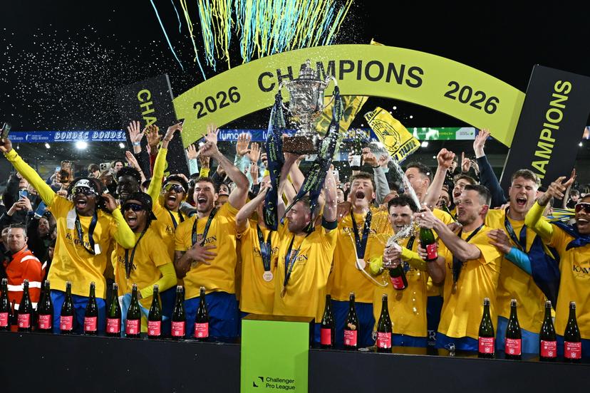 Beveren's players celebrate as Beveren is this season champion with a victory in the 29th day (out of 34) in a soccer game against RWDM Brussels, Wednesday 11 March 2026 in Beveren, on day 29 of the 2025-2026 'Challenger Pro League' 1B second division of the Belgian championship. BELGA PHOTO MAARTEN STRAETEMANS