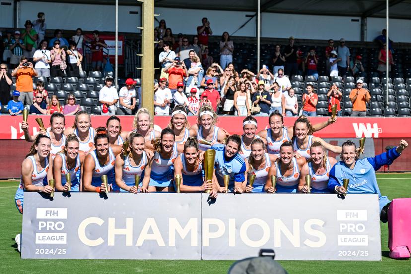 The Netherlands players celebrate with the FIH Trophy after a hockey game between Belgian national team Red Panthers and The Netherlands, match 16/16 in the group stage of the 2025 women's FIH Pro League, Sunday 29 June 2025 in Antwerp. BELGA PHOTO TOM GOYVAERTS