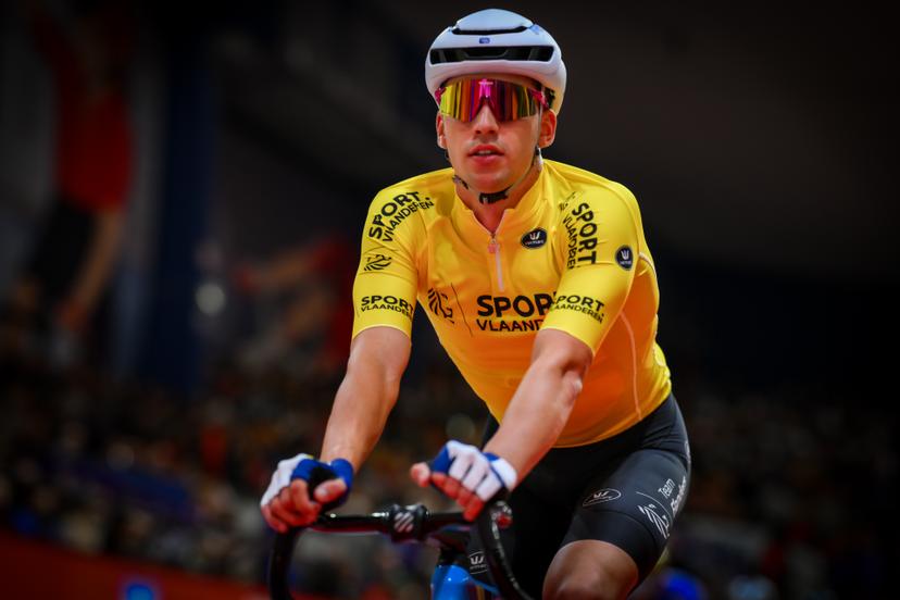 Belgian Gianluca Pollefliet pictured in action during the first day of the Zesdaagse Vlaanderen-Gent six-day indoor track cycling event at the indoor cycling arena 't Kuipke, Tuesday 18 November 2025, in Gent. BELGA PHOTO DAVID PINTENS