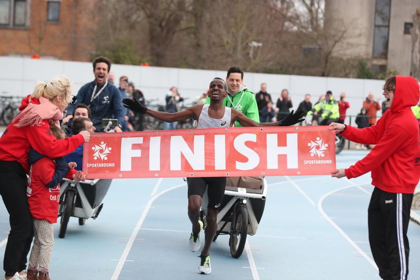 Belgian athlete Bashir Abdi pictured in action at the arrival of the Belgian championships of half marathon, Sunday 12 March 2023, in GentBrugge. Belgian athlete Abdi succeeded his attempt to break the 26-years-old Belgian record of Mourhit from 1:00:18 to 59:51. BELGA PHOTO NICOLAS MAETERLINCK