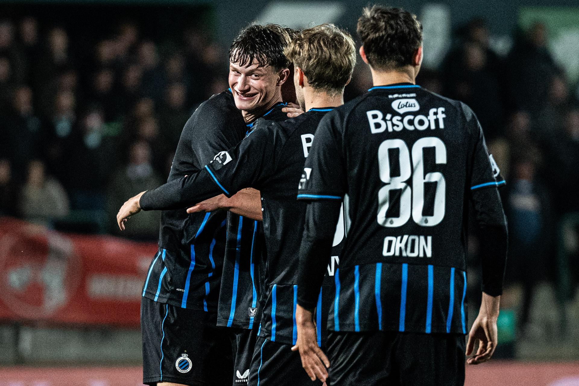 Club's Laurens Goemaere celebrates after winning a soccer game between Lommel SK and Club NXT, Saturday 11 April 2026 in Lommel, on day 33 (out of 34) of the 2025-2026 'Challenger Pro League' 1B second division of the Belgian championship. BELGA PHOTO EMILE WINDAL