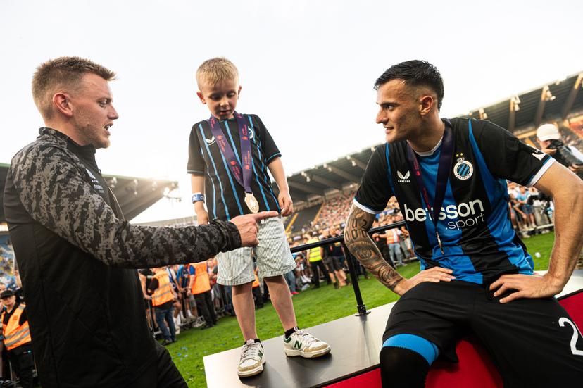 Club's assistant coach Nicolas Still, his son and Club's Aleksandar Stankovic pictured after a game between Belgian soccer team Club Brugge KV and KAA Gent, Sunday 24 May 2026 in Brugge, on the last day of the Champion's Play-offs of the 2025-2026 'Jupiler Pro League' first division of the Belgian championship. BELGA PHOTO EMILE WINDAL