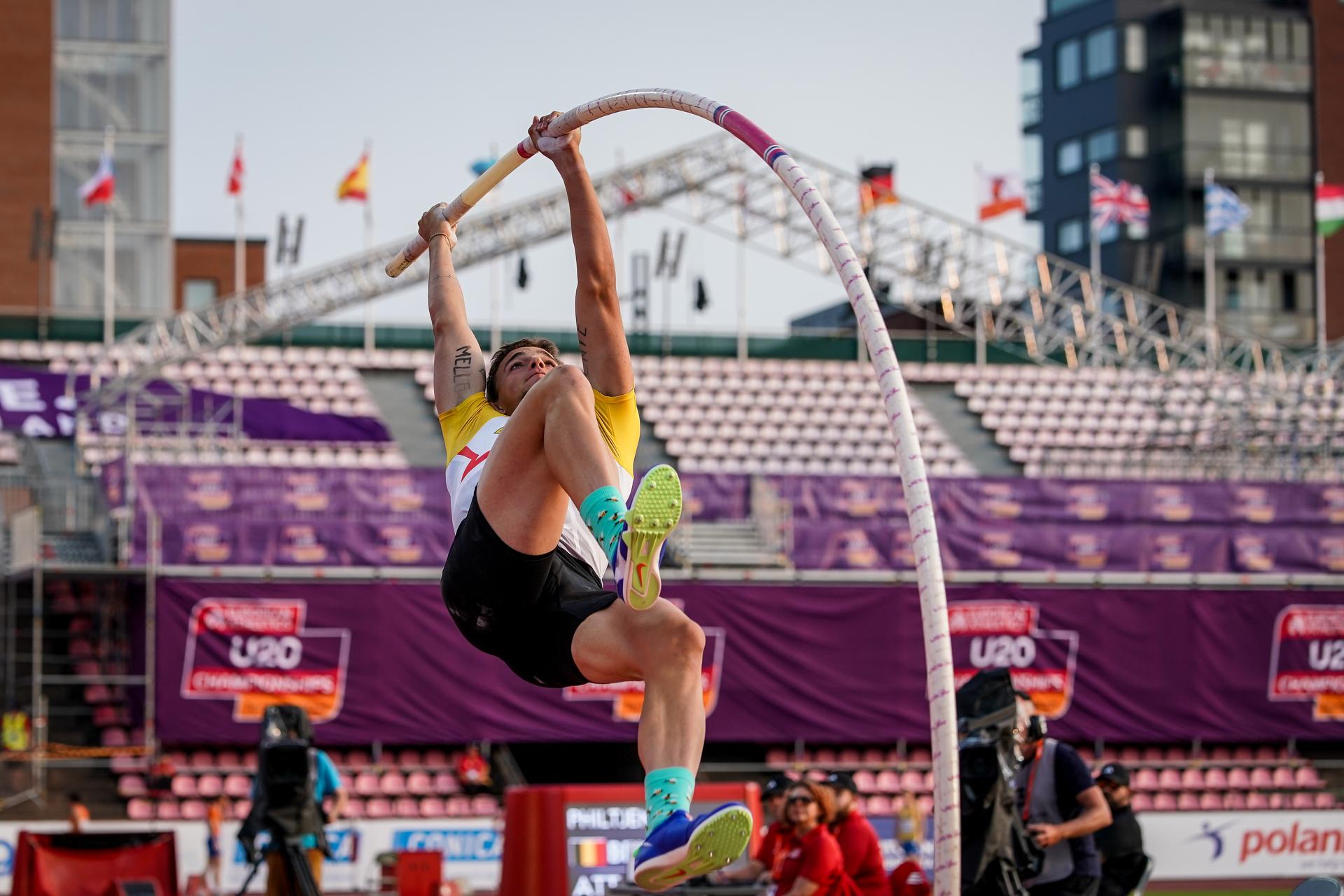 Ylio Philtjens pictured in action during the Pole Vault competition of the European Athletics U20 Championships, in Tampere, Finland, Saturday 09 August 2025. The European U20 championships take place from 07 to 10 August.  BELGA PHOTO COEN SCHILDERMAN