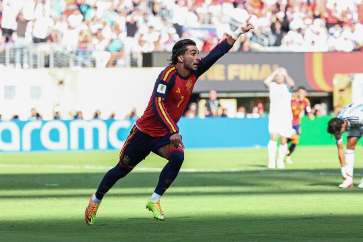 Spain's forward #07 Ferran Torres celebrates scoring his team's first goal during the 2026 World Cup football tournament final match between Spain and Argentina at the New York/New Jersey Stadium in East Rutherford on July 19, 2026.   FRANCK FIFE / AFP