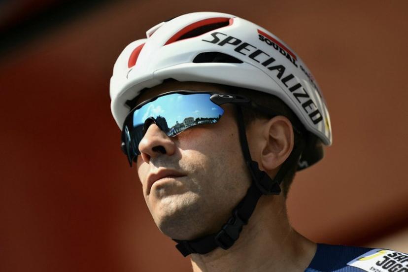 Soudal Quick-Step's Spanish rider Mikel Landa is presented on stage before the start of the Vuelta a Espana, a 183 km race between Torino - Reggia di Venaria and Novara, in Italy's Piemonte region, on August 23, 2025.    Marco BERTORELLO / AFP