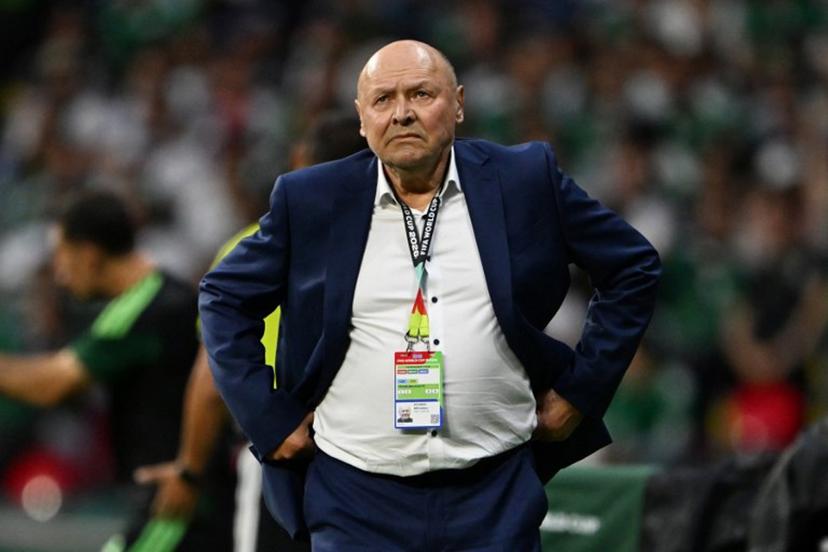 Czech Republic's head coach Miroslav Koubek watches his players from the touchline during the 2026 World Cup Group A football match between the Czech Republic and Mexico at the Mexico City Stadium in Mexico City on June 24, 2026.   Alfredo ESTRELLA / AFP