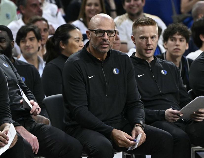 Dallas Mavericks' head coach Jason Kidd watches during the NBA Preseason game between the Dallas Mavericks and Real Madrid Baloncesto at the Wizink centre in Madrid on October 10, 2023.   JAVIER SORIANO / AFP