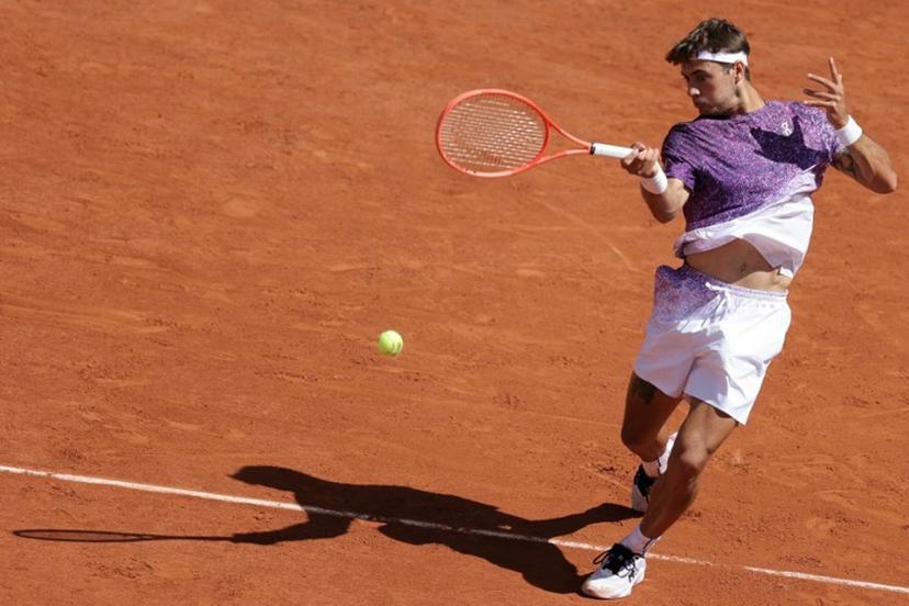 Italy's Flavio Cobolli plays a forehand return to US Zachary Svajda during their men's singles match on day 9 of the French Open tennis tournament on Court Philippe-Chatrier at the Roland-Garros Complex in Paris on June 1, 2026.  Thomas SAMSON / AFP