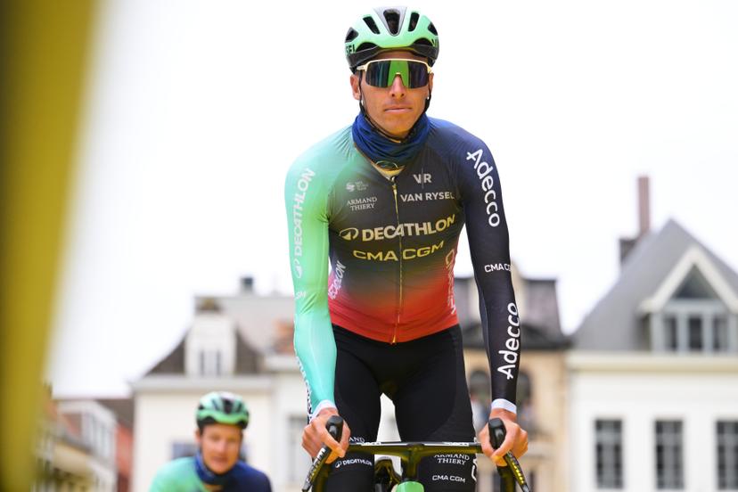 Belgian Oliver Naesen of Decathlon CMA CGM Team pictured at the start of the men's race of the 'Ronde van Vlaanderen/ Tour des Flandres/ Tour of Flanders' UCI WorldTour one day cycling race, 278 km from Antwerp to Oudenaarde, Sunday 05 April 2026. BELGA PHOTO DAVID PINTENS