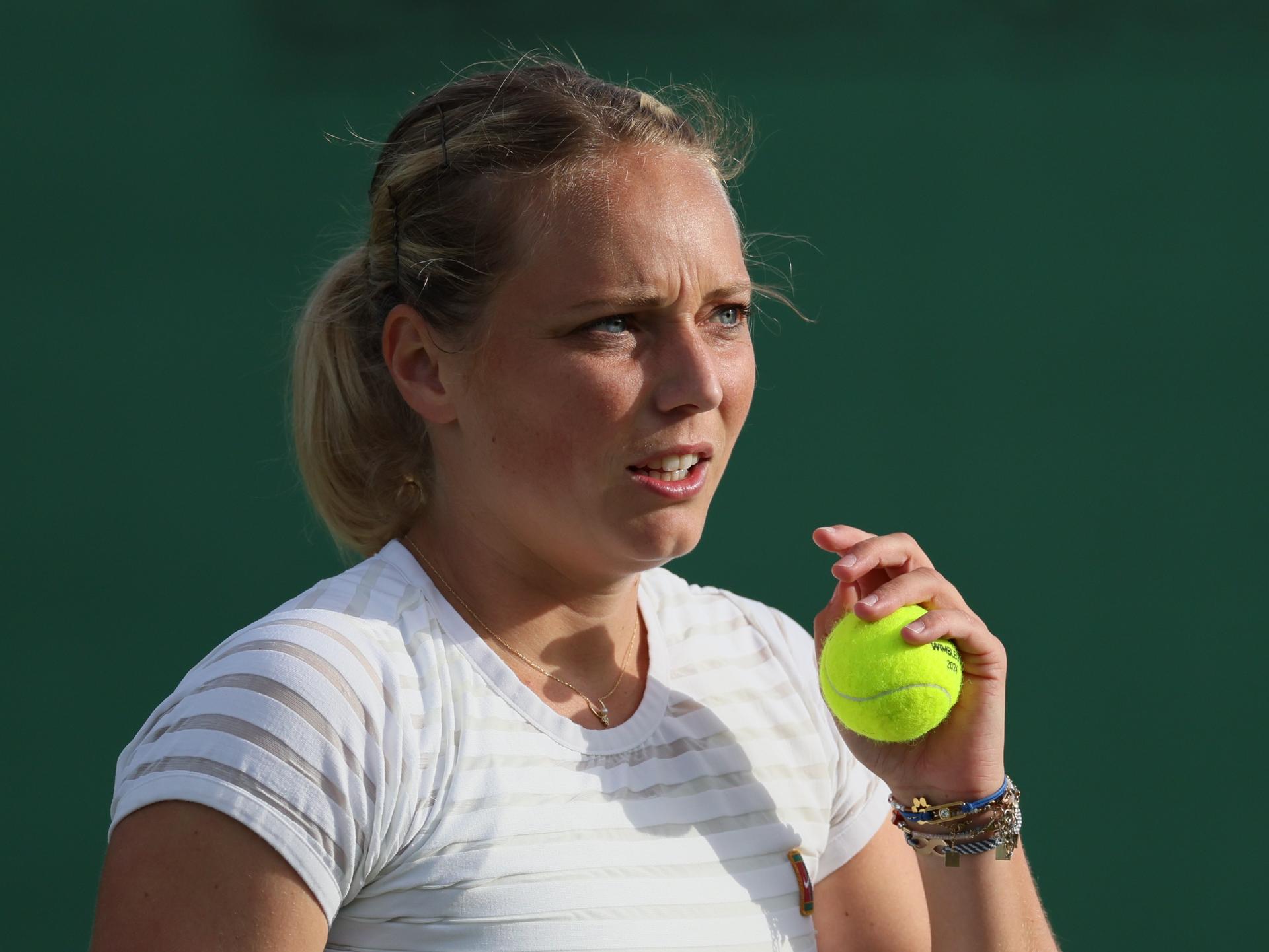 Belgian Kimberley Zimmermann pictured during a doubles tennis match with Czech pair Kolodziejova - Siskova versus US-Belgian pair Davis - Zimmermann, in round 1 of the women's doubles of the 2024 Wimbledon grand slam tournament at the All England Tennis Club, in south-west London, Britain, Thursday 04 July 2024. BELGA PHOTO BENOIT DOPPAGNE