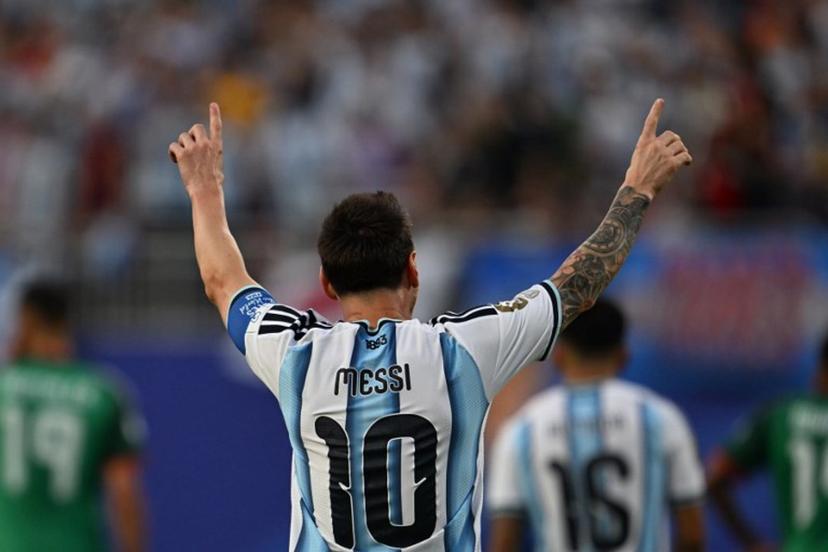 Argentina's forward #10 Lionel Messi celebrates scoring his team's first goal during the 2026 World Cup Group J football match between Argentina and Algeria at the Kansas City Stadium in Kansas City on June 16, 2026.   Roberto SCHMIDT / AFP