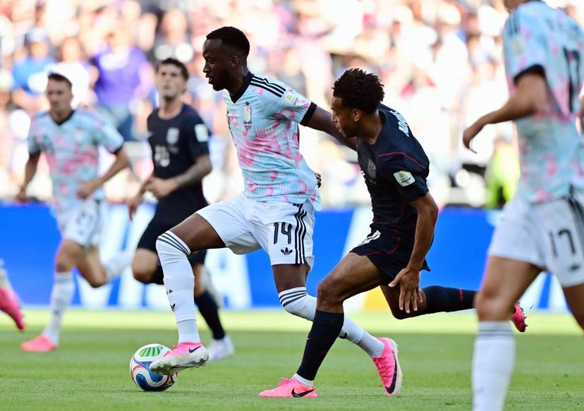 Belgium's Dodi Lukebakio and US' Tyler Adams fight for the ball during a soccer game between the USA and Belgian national team Red Devils, on Monday 06 July 2026, at the Seattle Field, in Seattle, a 1/8 finals game in the FIFA World Cup 2026. BELGA PHOTO DIRK WAEM