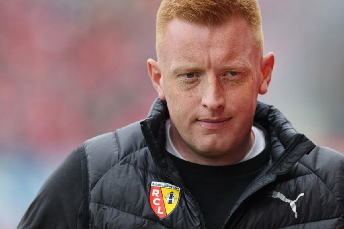 Lens' Belgian head coach Will Still looks on ahead of the French L1 football match between Stade Brestois 29 (Brest) and RC Lens at Stade Francis-Le Ble in Brest, western France on April 20, 2025.  Fred TANNEAU / AFP