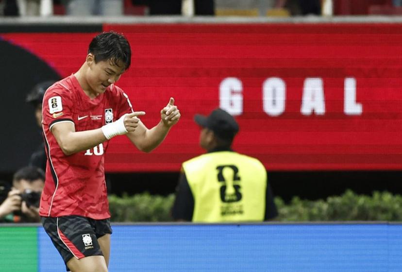 South Korea's forward #18 Oh Hyeon-gyu celebrates scoring his team's second goal during the 2026 World Cup Group A football match between South Korea and the Czech Republic at the Guadalajara Stadium in Zapopan on June 11, 2026.   Ulises RUIZ / AFP