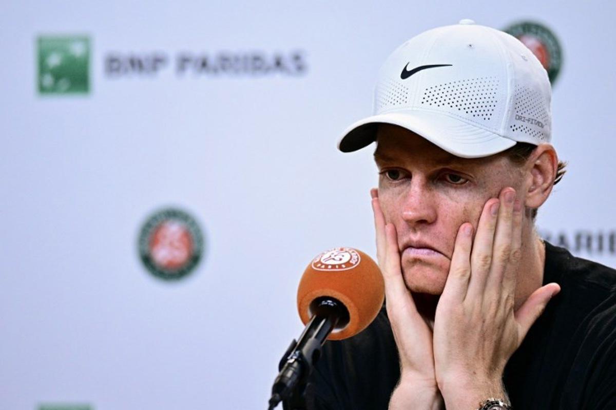 Italy's Jannik Sinner gives a press conference after being defeated by Argentina's Juan Manuel Cerundolo in their men's singles match on day 5 of the French Open tennis tournament on Court Philippe-Chatrier at the Roland-Garros Complex in Paris on May 28, 2026.  JULIEN DE ROSA / AFP