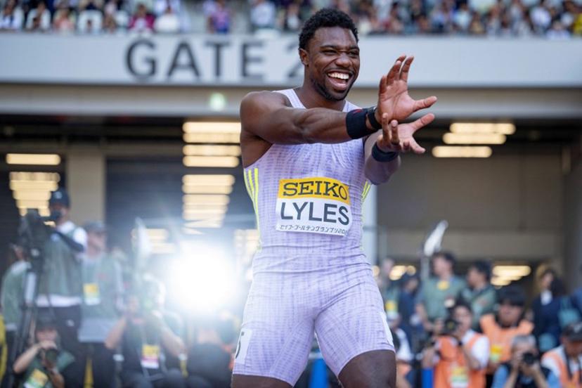 US' Noah Lyles celebrates after winning in the men's 100m final during the Golden Grand Prix athletics at the National Stadium in Tokyo on May 17, 2026.  Yuichi YAMAZAKI / AFP
