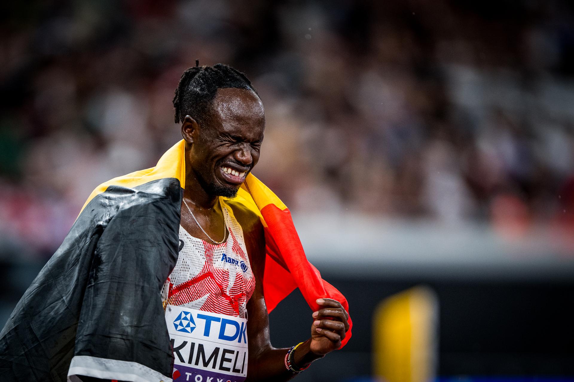Belgian athlete Isaac Kimeli winner of the silver medal celebrates after the 5000m men final, at the World Athletics Championships in Tokyo, Japan, on Sunday 21 September 2025. The outdoor Worlds are taking place from 13 to 21 September. BELGA PHOTO JASPER JACOBS