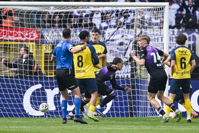 Anderlecht's Mihajlo Cvetkovic scores a goal during a soccer game between Royale Union Saint-Gilloise and RSC Anderlecht, Thursday 14 May 2026 in Brussels, the final of the 'Croky Cup' Belgian soccer cup. BELGA PHOTO TOM GOYVAERTS