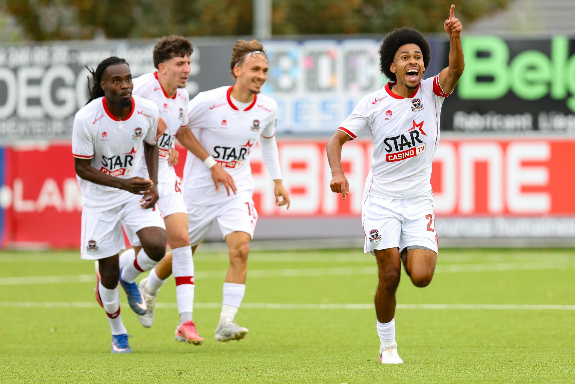 Dender's Malcolm Viltard celebrates after scoring during a soccer match between RFC Liège and FCV Dender EH, Saturday 29 August 2026 in Liège, on day 3 of the 2026-2027 'Challenger Pro League' 1B second division of the Belgian championship. BELGA PHOTO BRUNO FAHY