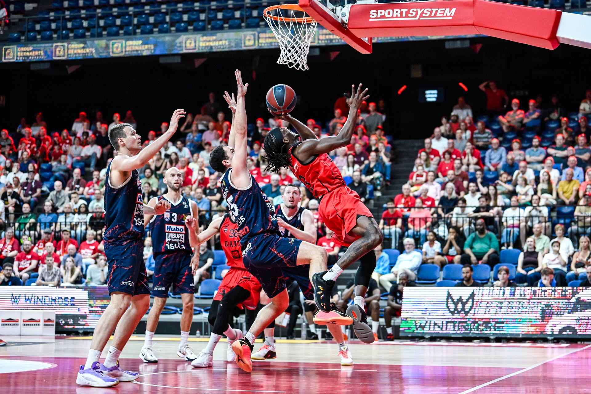 Limburg's Nicolas Timberlake and Antwerp's Rasheed Bello pictured in action during a basketball match between Antwerp Giants and Limburg United, Friday 22 May 2026, in Antwerp, on the first round (out of 5) of the Semi Finals Playoffs of the 'BNXT League' Belgian/ Dutch first division basket championship. BELGA PHOTO TOM GOYVAERTS