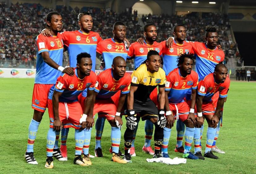 The Congo RD football team poses for picture during their World Cup 2018 qualifying football match between Tunisia and Congo on September 1, 2017 at the Rades Olympic Stadium in Tunis.   FETHI BELAID / AFP