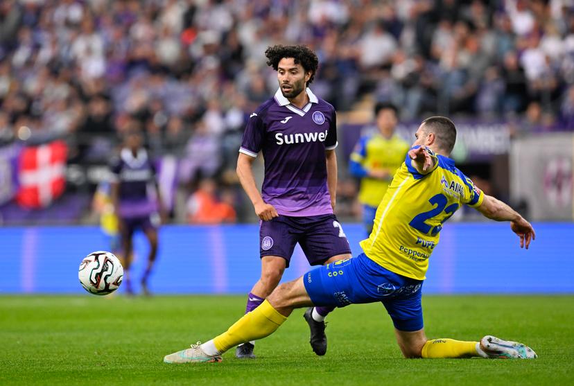 Anderlecht's Cesar Huerta and STVV's Joedrick Pupe fight for the ball during a soccer match between RSC Anderlecht and Sint-Truidense V.V., Thursday 21 May 2026 in Brussels, on the ninth day of the Champion's Play-off of the 2025-2026 'Jupiler Pro League' first division of the Belgian championship. BELGA PHOTO JOHN THYS