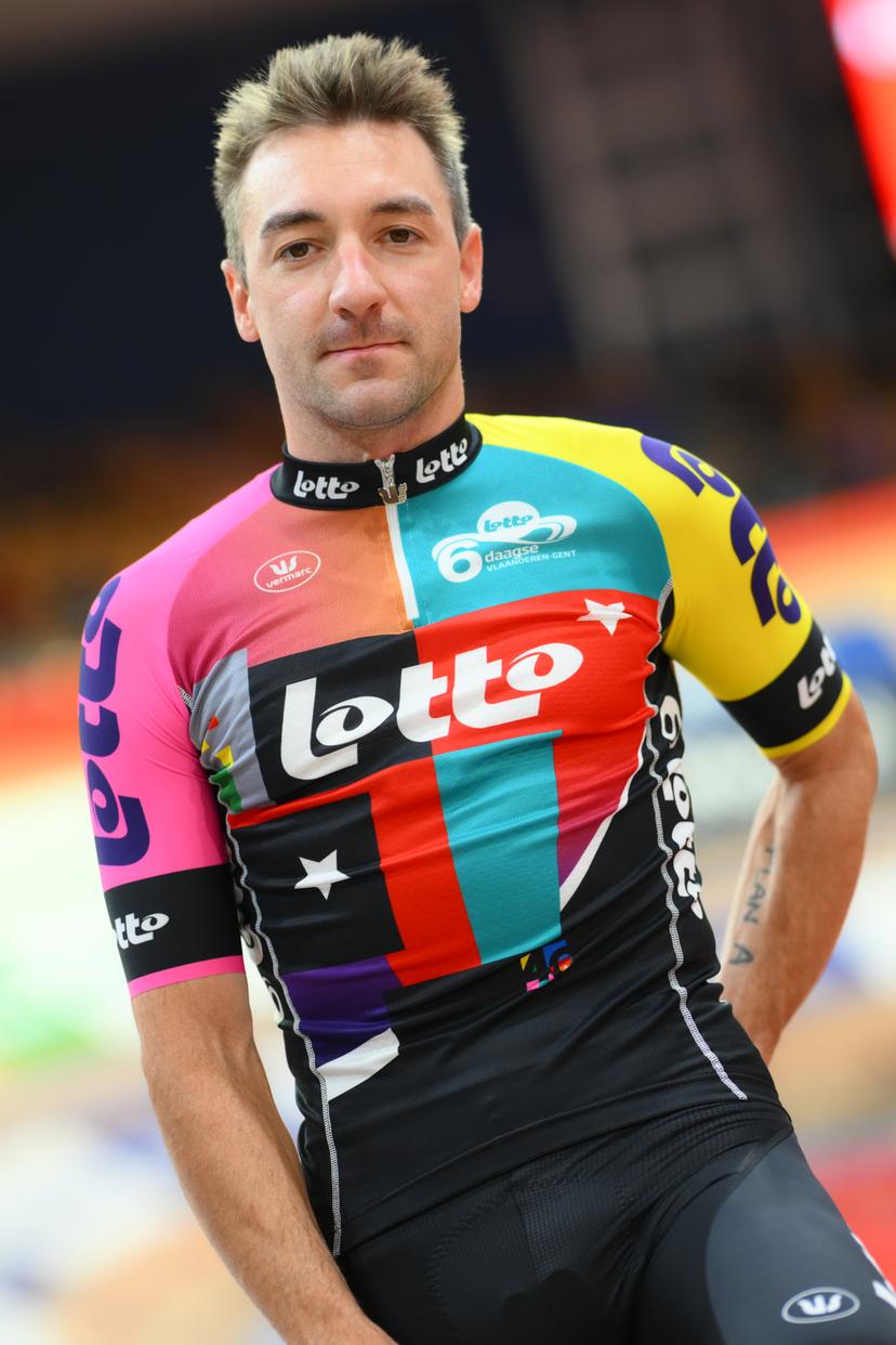 Italian Elia Viviani pictured during the first day of the Zesdaagse Vlaanderen-Gent six-day indoor track cycling event at the indoor cycling arena 't Kuipke, Tuesday 18 November 2025, in Gent. BELGA PHOTO DAVID PINTENS