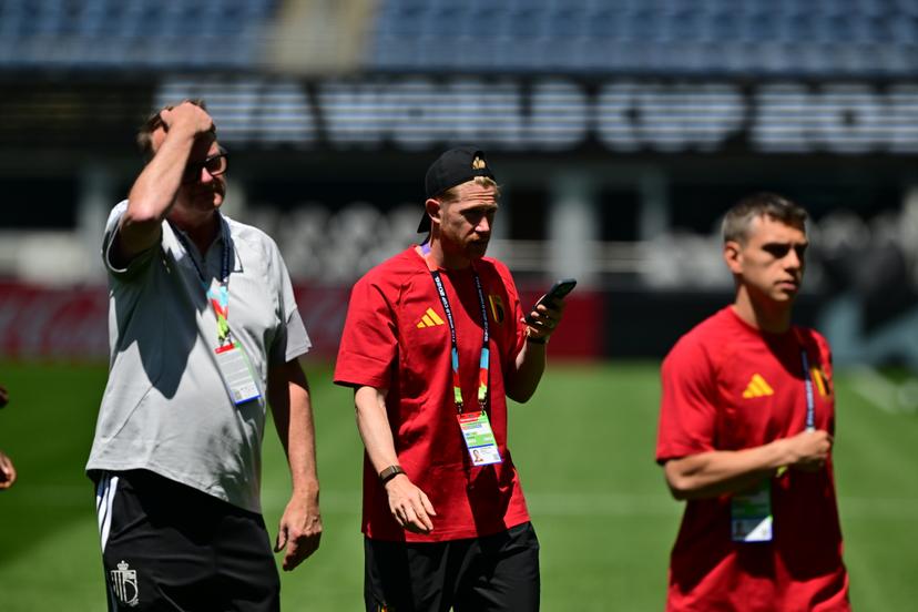 Belgium's Kevin De Bruyne and Belgium's Leandro Trossard pictured as Belgian national soccer team Red Devils discover the Lumen Field stadium, ahead of their first game on Monday, in Seattle, USA, on Saturday 13 June 2026. The Red Devils play their first game of the 2026 FIFA World Cup on Monday 15 June in Seattle against Egypt. BELGA PHOTO DIRK WAEM