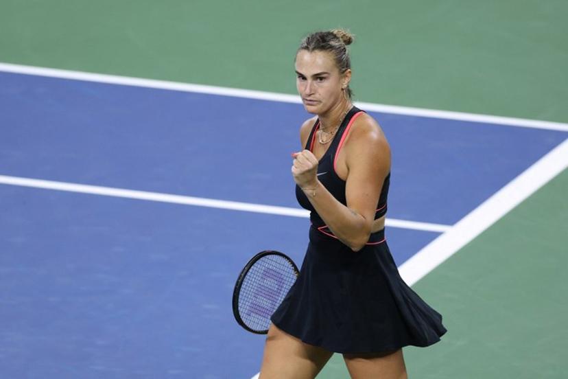 Belarus's Aryna Sabalenka celebrates a point during her women's singles third round tennis match against Canada's Leylah Fernandez on day six of the US Open tennis tournament at the USTA Billie Jean King National Tennis Center in New York City, on August 29, 2025.  CHARLY TRIBALLEAU / AFP