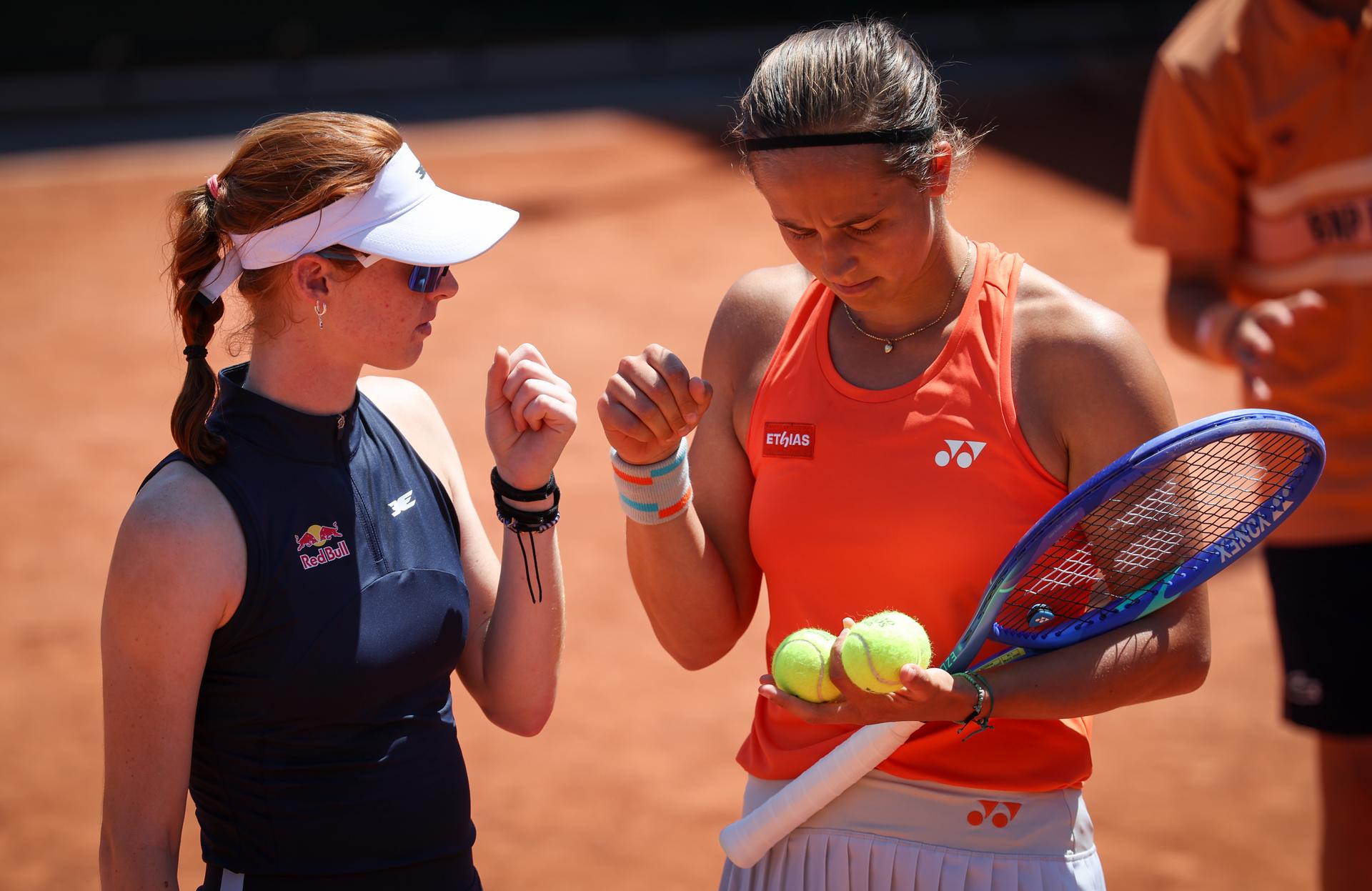 Australian Maya Joint and Belgian Hanne Vandewinkel pictured during a first round match in the women's doubles between Belgian/Australian pair Vandewinkel/Joint and French pair Jeanjean/Ponchet at the Roland Garros French Open tennis tournament, in Paris, France, Wednesday 27 May 2026. This year's tournament takes place from 18 May to 07 June. BELGA PHOTO VIRGINIE LEFOUR