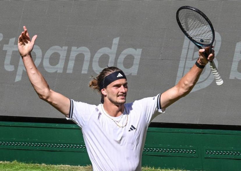 Germany's Alexander Zverev reacts during his men's singles quarter-final match against Belgium's Raphael Collignon of the Halle Open ATP tennis tournament in Halle, western Germany, on June 19, 2026.  CARMEN JASPERSEN / AFP
