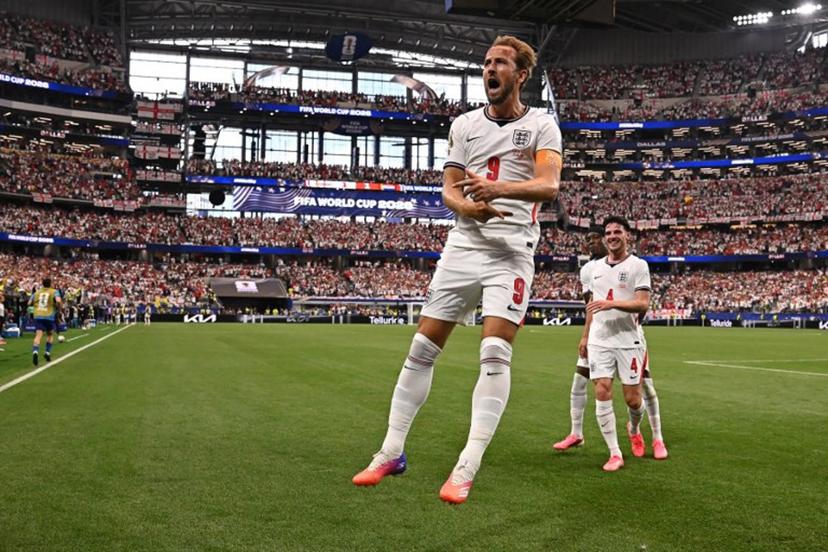 England's forward #09 Harry Kane celebrates after scoring his team's second goal during the 2026 World Cup Group L football match between England and Croatia at the Dallas Stadium in Arlington on June 17, 2026.   Paul ELLIS / AFP