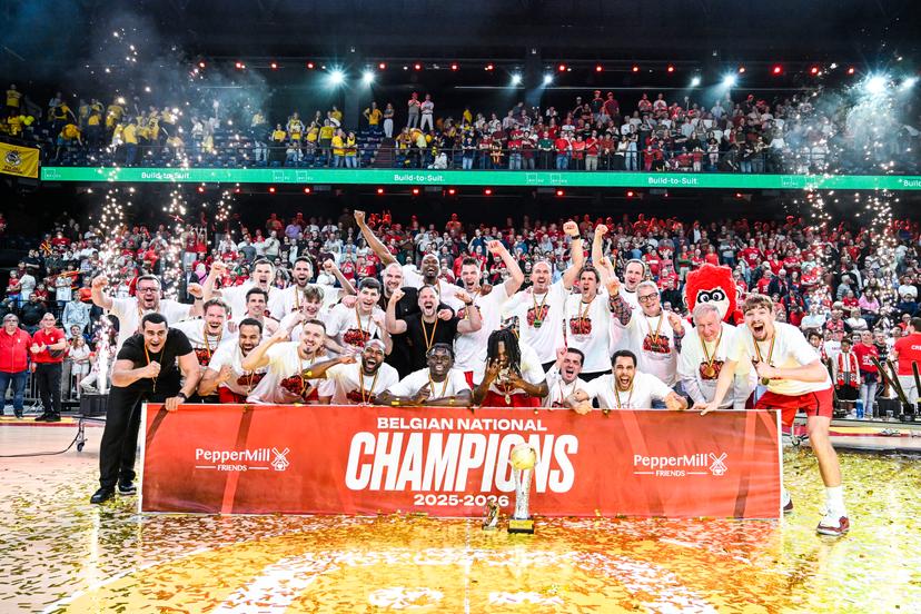 Antwerp's players celebrate after winning the Belgian title after a basketball match between Antwerp Giants and BC Oostende, Saturday 13 June 2026, in Antwerp, the fifth and last deciding match of the Final of the Playoffs of the 'BNXT League' Belgian/ Dutch first division basket championship. BELGA PHOTO TOM GOYVAERTS