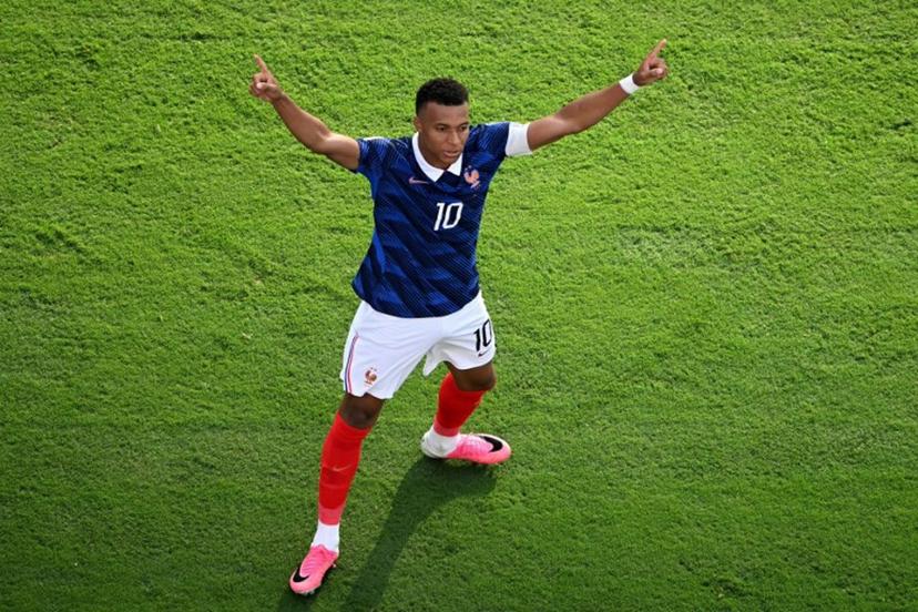France's forward #10 Kylian Mbappe celebrates scoring his team's third goal during the 2026 World Cup round of 32 football match between France and Sweden at the New York/New Jersey Stadium in East Rutherford on June 30, 2026.   MAURO PIMENTEL / AFP