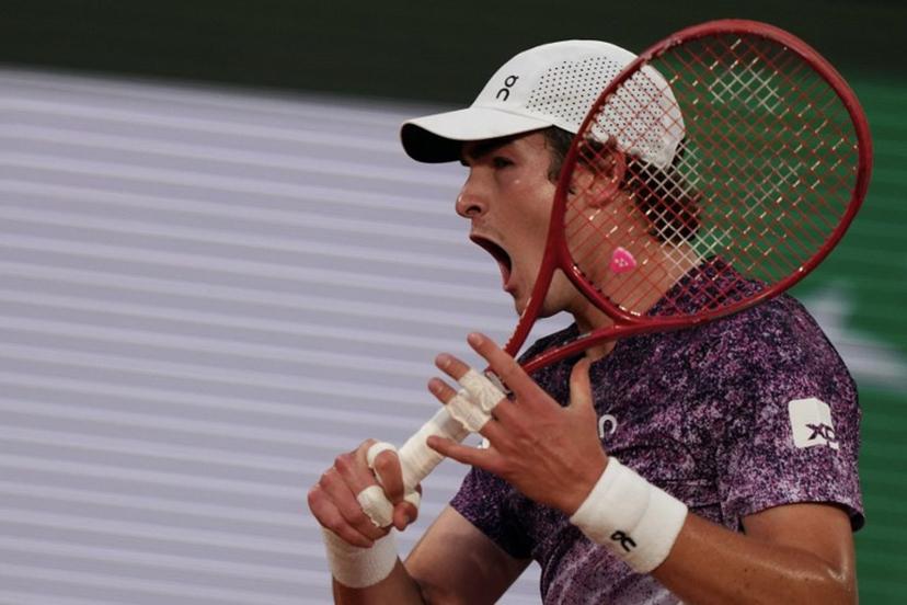 Brazil's Joao Fonseca reacts to a point against Norway's Casper Ruud during their men's singles match on day 8 of the French Open tennis tournament on Court Philippe-Chatrier at the Roland-Garros Complex in Paris on May 31, 2026.  Dimitar DILKOFF / AFP