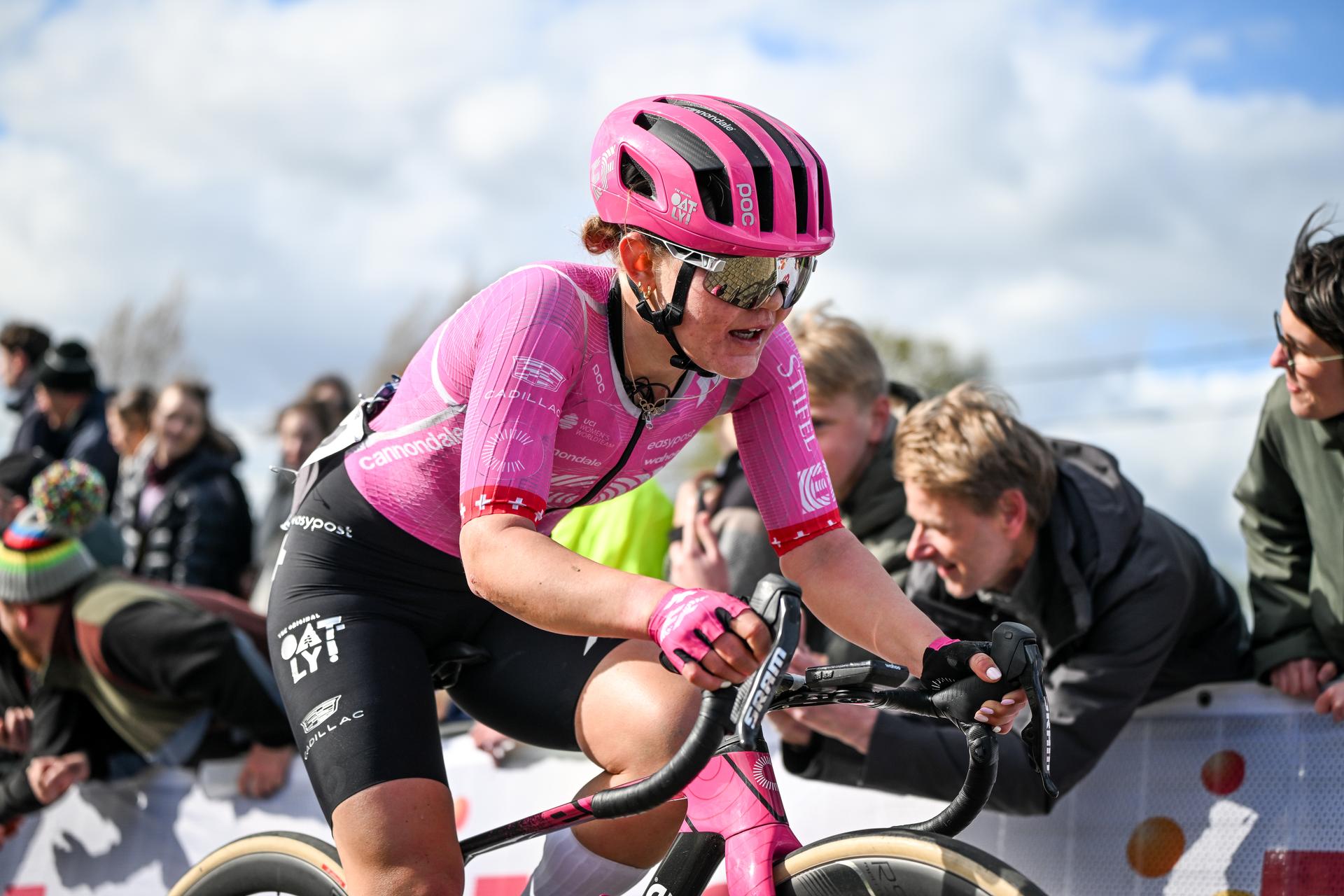 Swiss Noemi Ruegg of EF Education-Oatly pictured at the Paterberg during the women's race of the 'Ronde van Vlaanderen/ Tour des Flandres/ Tour of Flanders' UCI WorldTour one day cycling race, 164,1 km with start and finish in Oudenaarde, Sunday 05 April 2026. BELGA PHOTO ELIAS ROM