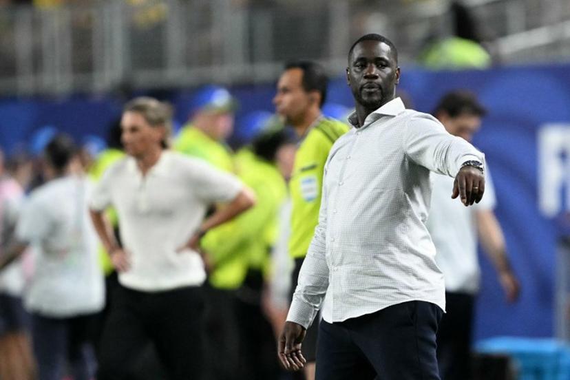 Ivory Coast's head coach Emerse Fae gestures on the touchline during the 2026 World Cup Group E football match between Ivory Coast and Ecuador at the Philadelphia Stadium in Philadelphia on June 14, 2026.   MAURO PIMENTEL / AFP