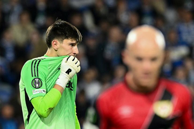 Strasbourg's Belgian goalkeeper #39 Mike Penders reacts during the UEFA Conference League semi-final second leg football match between RC Strasbourg Alsace and Rayo Vallecano de Madrid at Stade de la Meinau in Strasbourg, eastern France on May 7, 2026.  SEBASTIEN BOZON / AFP