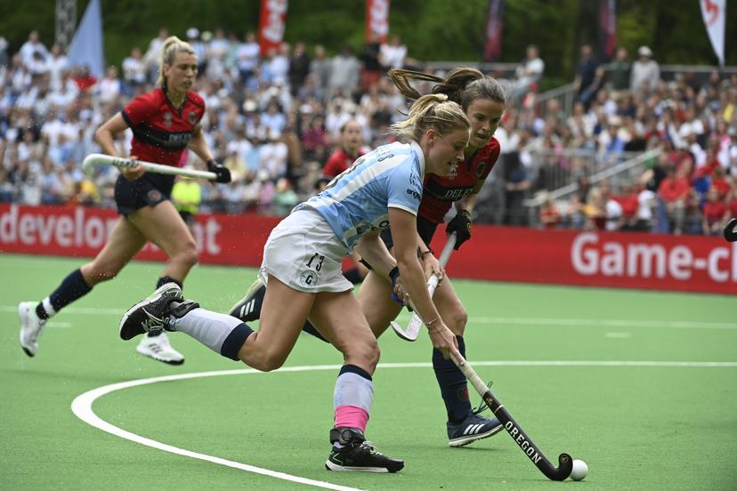 Gantoise's Alix Gerniers controls the ball during a hockey game between KHC Dragons and Gantoise, Sunday 21 May 2023 in Brasschaat, the second leg of the finals in the play-offs for the Belgian Women Hockey League season 2022-2023. BELGA PHOTO JOHN THYS