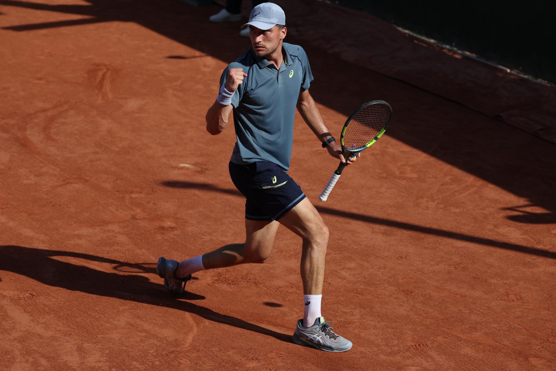 Belgian Raphael Collignon and pictured in action during a first round match in the men's singles between Australian Vukic and Belgian Collignon at the Roland Garros French Open tennis tournament, in Paris, France, Monday 25 May 2026. This year's tournament takes place from 18 May to 07 June. BELGA PHOTO VIRGINIE LEFOUR