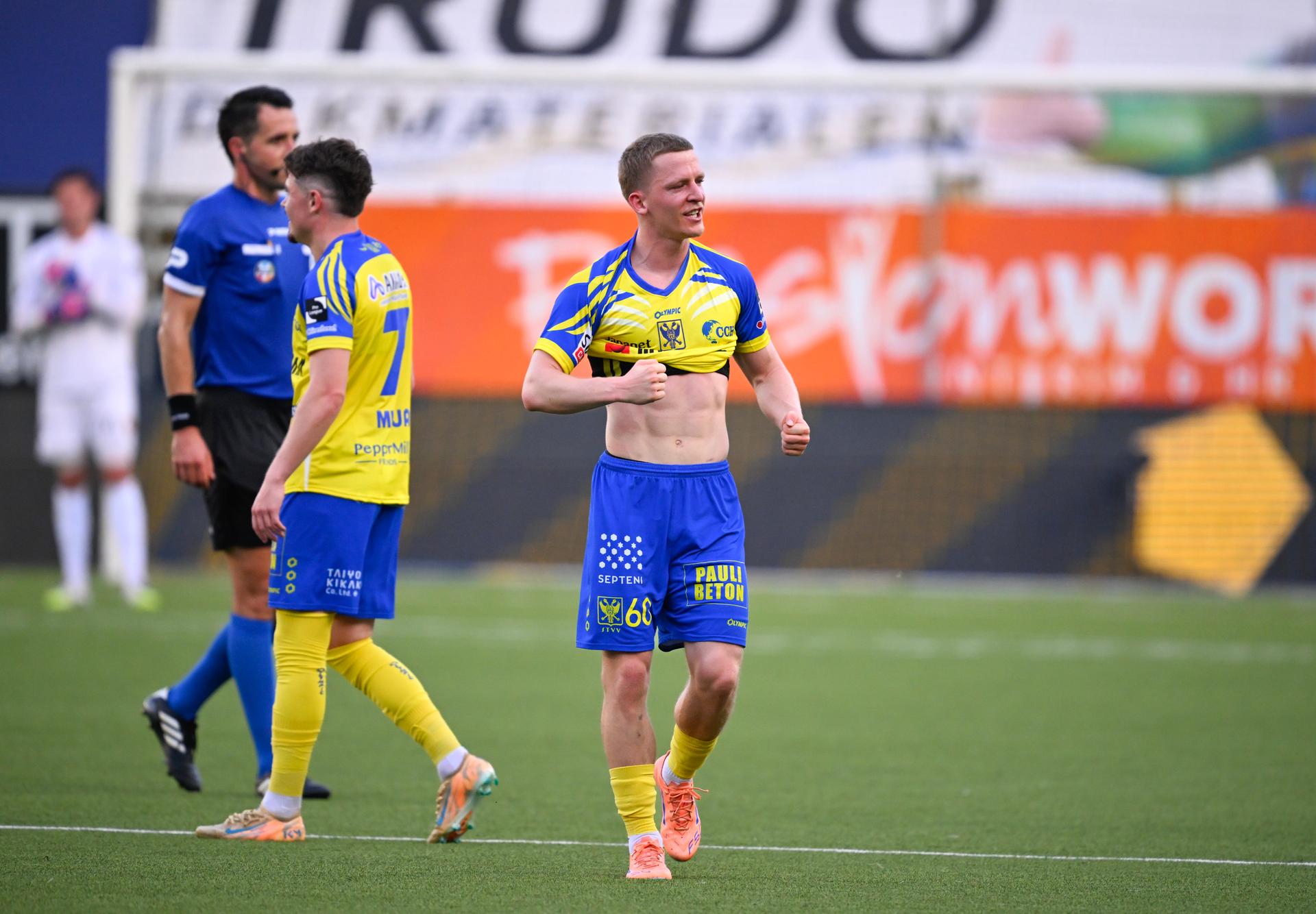 STVV's Robert-Jan Vanwesemael celebrates during a soccer match between Sint-Truiden VV and KV Mechelen, Sunday 24 May 2026 in Sint-Truiden, on the last day of the Champion's Play-offs of the 2025-2026 'Jupiler Pro League' first division of the Belgian championship. BELGA PHOTO JOHN THYS