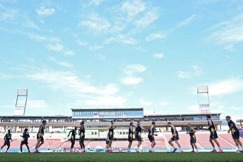 Sweden's players take part in a training session ahead of Sweden's FIFA World Cup 2026 Group F football match against the Netherlands at Dallas stadium in Frisco on June 18, 2026.   Paul ELLIS / AFP