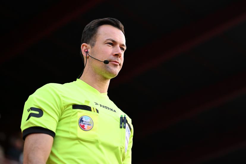 referee Bram Van Driessche pictured before a soccer match between SV Zulte Waregem and Sporting Charleroi, Sunday 22 March 2026 in Waregem, on day 30 of the 2025-2026 'Jupiler Pro League' first division of the Belgian championship. BELGA PHOTO MAARTEN STRAETEMANS