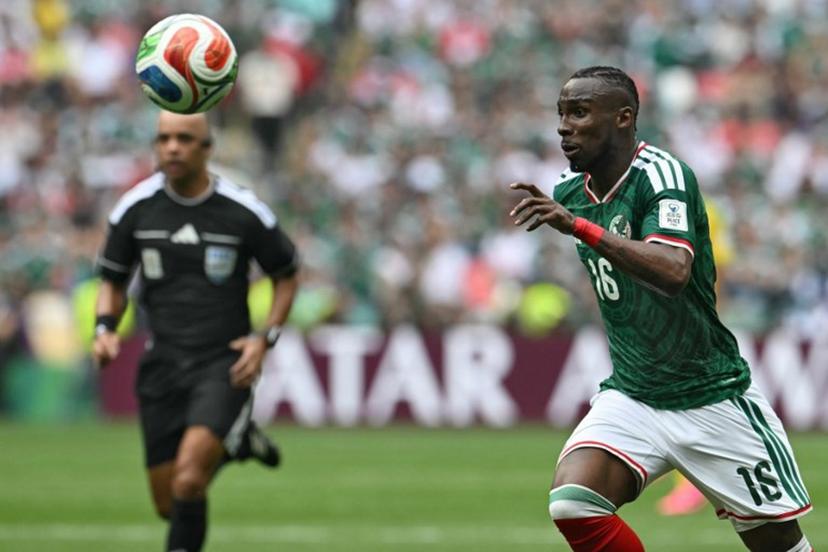 Mexico's forward #16 Julian Quinones eyes the ball during the 2026 World Cup Group A football match between Mexico and South Africa at the Mexico City Stadium in Mexico City on June 11, 2026.  Yuri CORTEZ / AFP