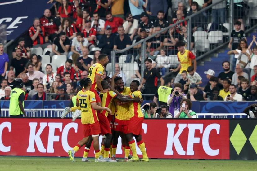 Lens' French forward #11 Odsonne Edouard (2ndR) celebrates with teammates scoring his team's second goal during the French Cup final football match between RC Lens and OGC Nice at the Stade de France stadium, in Saint-Denis, on the outskirts of Paris, on May 22, 2026.  FRANCK FIFE / AFP